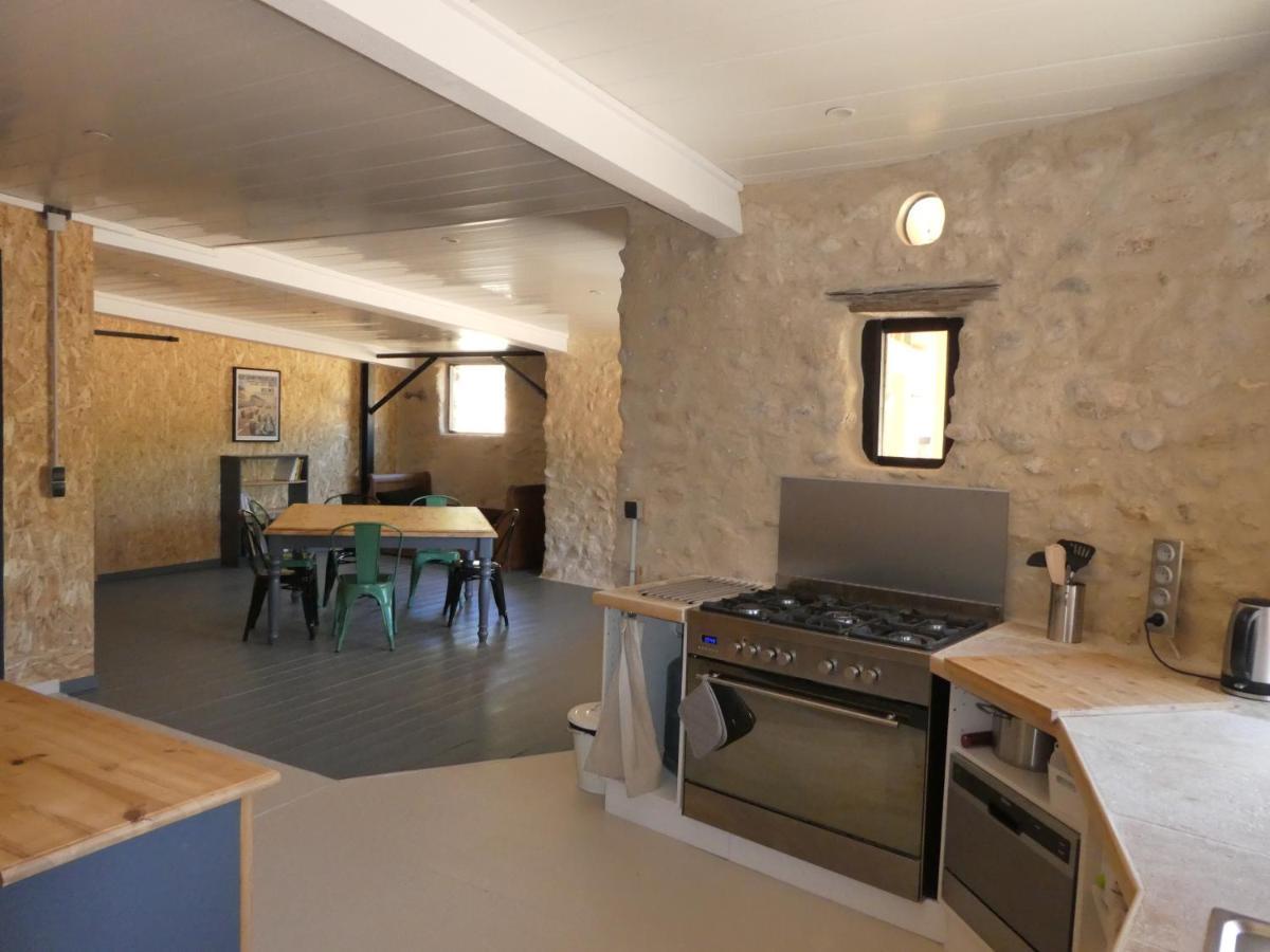 Belle Longere Au Calme - L'Auguste Maison D'Hotes Valensole Kültér fotó