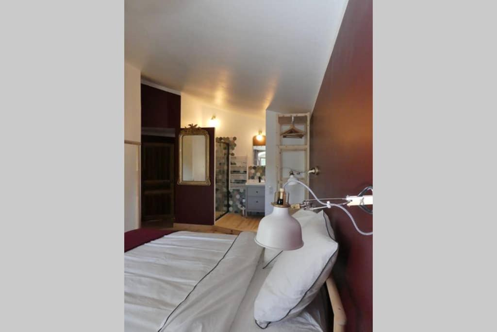 Belle Longere Au Calme - L'Auguste Maison D'Hotes Valensole Kültér fotó